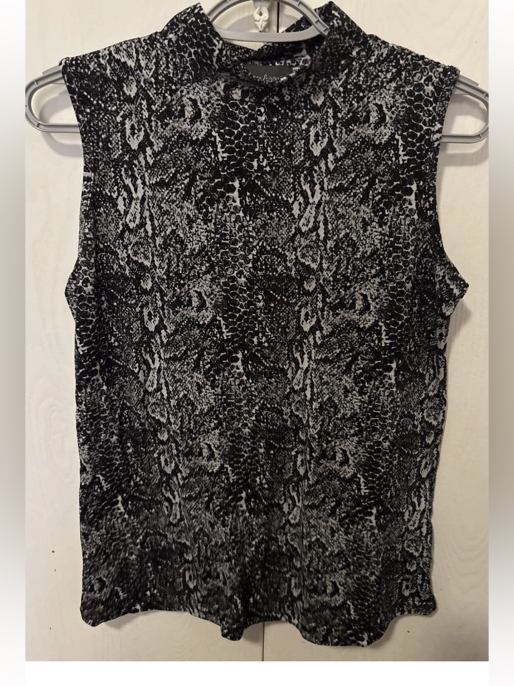 Once & Again NYC Collection Women's Sleeveless Mock Turtleneck Top Size S